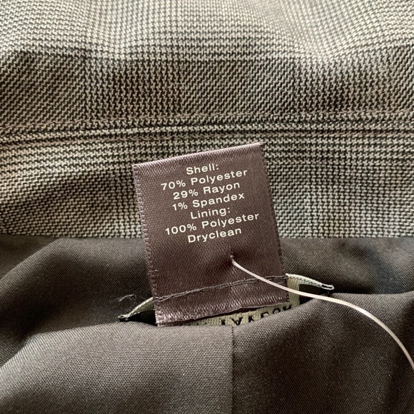 Women’s Ann Taylor Jacket - Picture 8 of 8